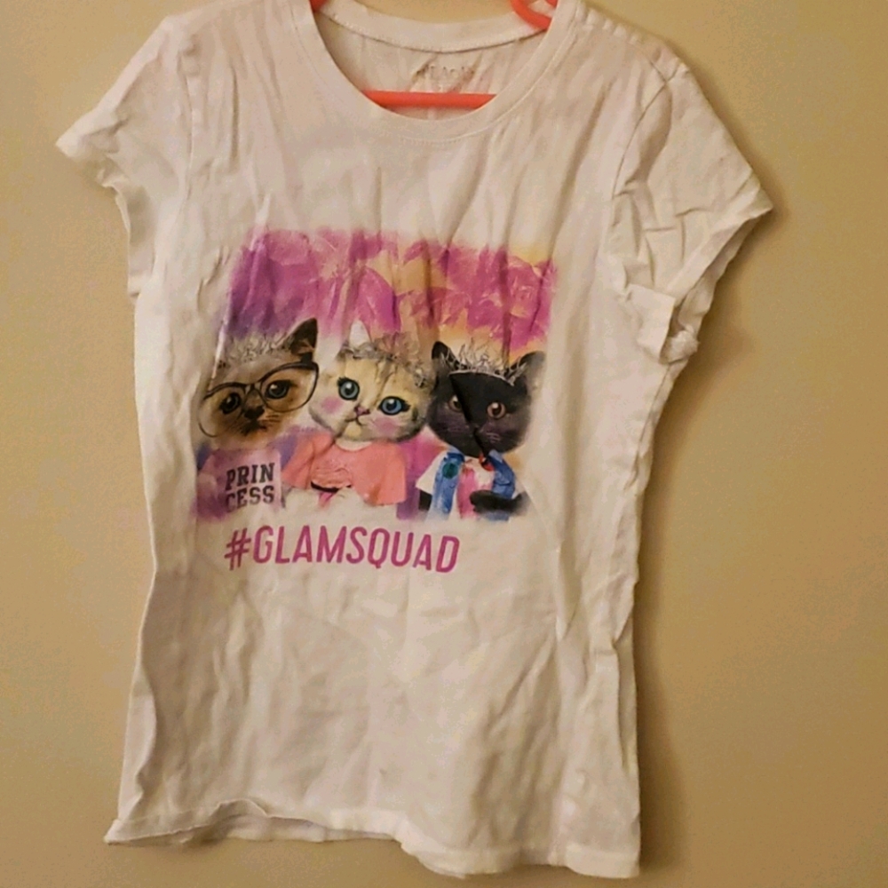 A cat shirt for divas